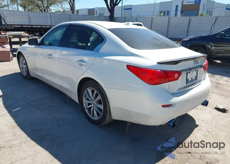 2016 Infiniti Q50 3.0T Premium z USA, uszkodzony, nr VIN JN1EV7AP3GM304750